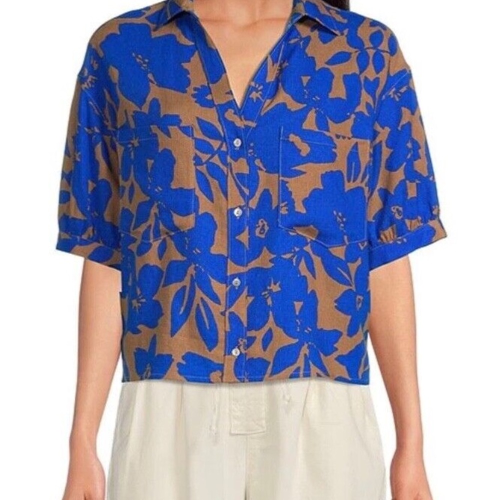 Airy Sophistication Garden Girl Floral Palm Linen Button Down Top